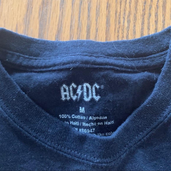 AC⚡️DC Cropped T-Shirt - Picture 2 of 2